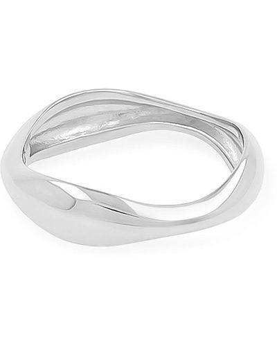 Cote Cache Symmetry Stackable Wave Ring - White