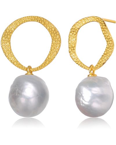Genevive Jewelry Brigitte Boho Maxi Golden Pearl Earrings - Metallic