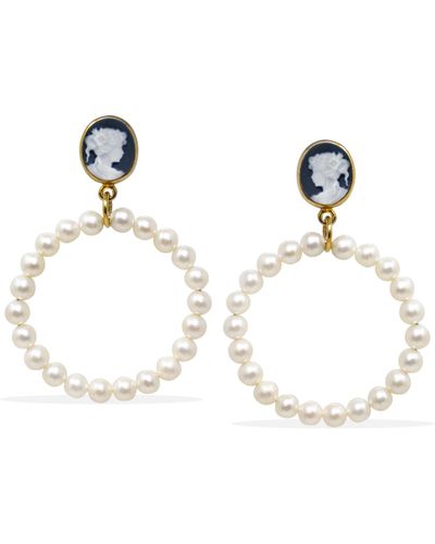 Vintouch Italy A Perfect Circle Black Cameo And Pearl Earrings - Metallic