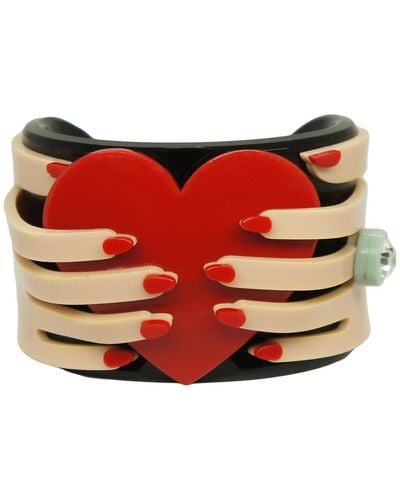 Gissa Bicalho Acrylic Handmade Bracelet Hands & Heart - Red