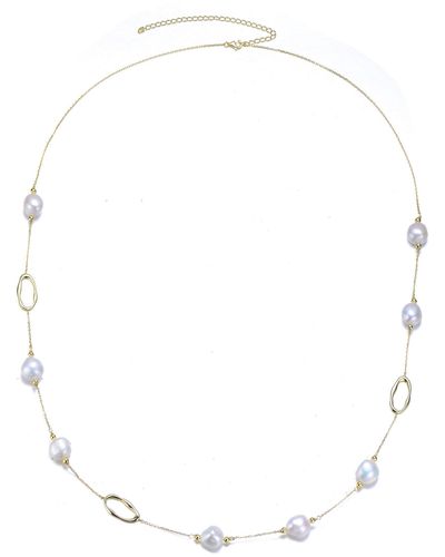 Genevive Jewelry Brigitte Dainty Golden Pearl Necklace - Metallic