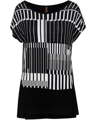 Conquista Print Sleeveless Top In By Fashion - Black