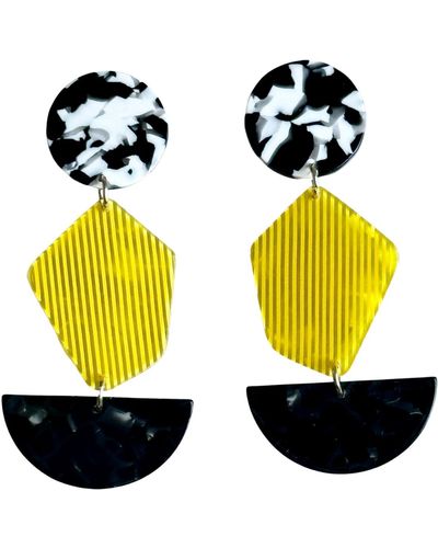 CLOSET REHAB Pendulum Drop Earrings In Pittsburgh Fan Girl - Yellow
