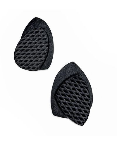 WAIWAI Meld Leather Stud Earrings - Black