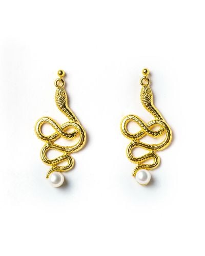 EUNOIA Jewels The Composed Earrings Gold Snake Earring With Freshwater Pearls - Metallic