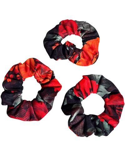 L2R THE LABEL Eco-conscious Scrunchy In Floral Print - Red