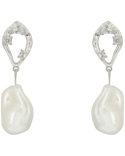 LÁTELITA London Midsummer Baroque Pearl Drop Earrings Silver - White