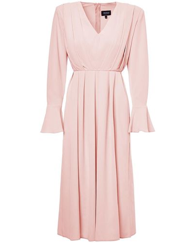 BLUZAT Neutrals Coral Midi Dress With Pleats And Proeminent Shoulders - Pink