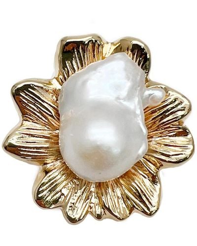Farra Gold Flower Setting With Baroque Pearl Multi-way Brooch - Metallic