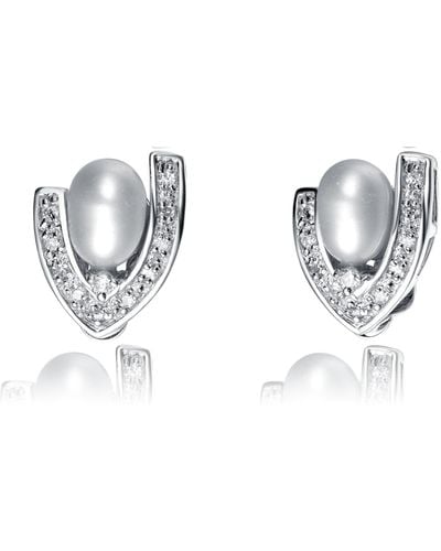 Genevive Jewelry Sterling Silver Pearl And Cubic Zirconia Halo Stud Earrings - Metallic