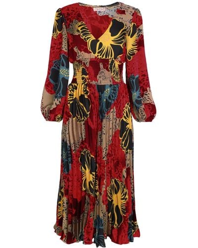 Traffic People Into My Arms Midi Aurora Dress - Red