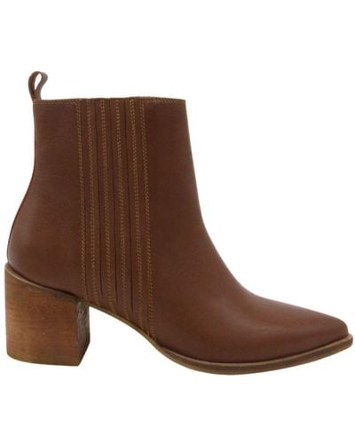 Stivali New York Stagecoach Western Inspired Chelsea Booties In Tan Leather - Brown