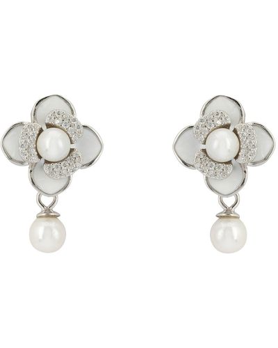 LÁTELITA London Clover Petal Pearl Drop Earrings Silver - Metallic