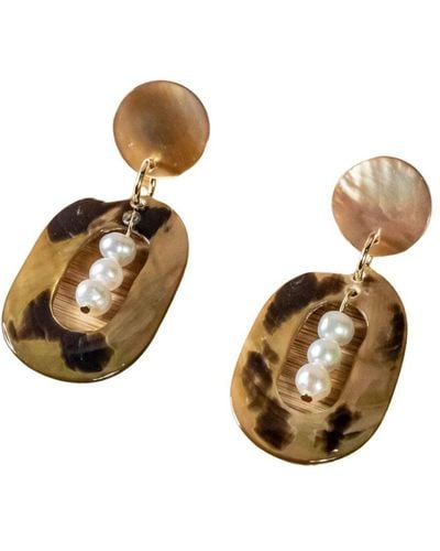 LIKHÂ Tiger Oval Earrings With Inner Pearls - Metallic