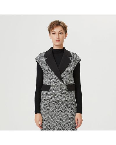 Smart and Joy Tweed Vest With Contrasting Collar - Black