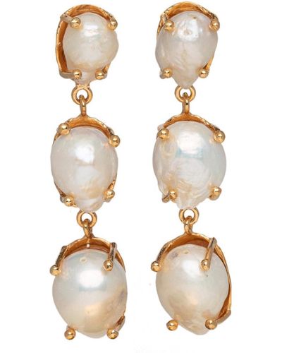 Magpie Rose Neutrals Oceania Triple Pearl Earrings - Metallic