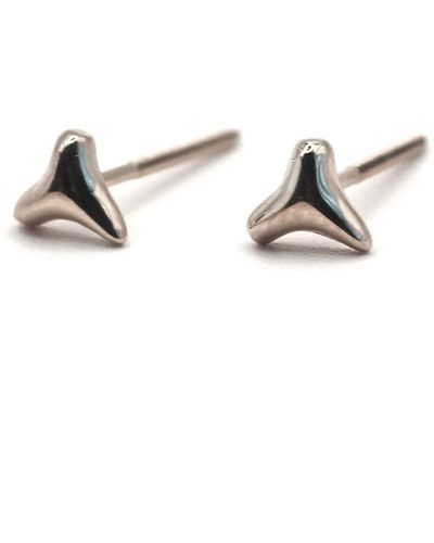 VicStoneNYC Fine Jewelry Gold Shark Tooth Stud Earrings - Metallic