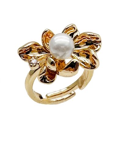 Farra Flower Setting With Freshwater Pearls Ring - Metallic
