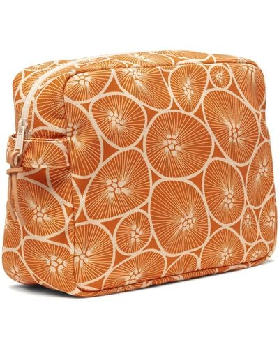 Gyllstad Korall Soft Orange Wash Bag Xl - Brown