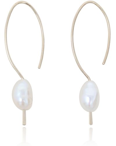 Kiri & Belle Millie Pearl Pull Through Filled Earrings - White
