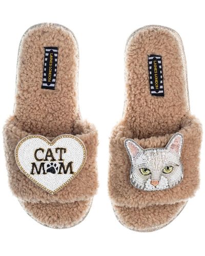 Laines London Teddy Toweling Slippers With Lily Cat & Cat Mom / Mum Brooches - Natural
