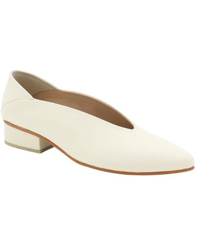 Stivali New York Louvre Slip-on Loafers In Ivory Leather - White