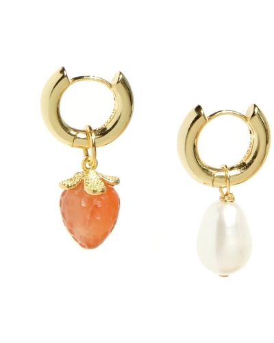 I'MMANY LONDON Organic Fruit And Pearl Asymmetrical Hoop Earrings, 18k Gold Vermeil, Agate Strawberry - Metallic