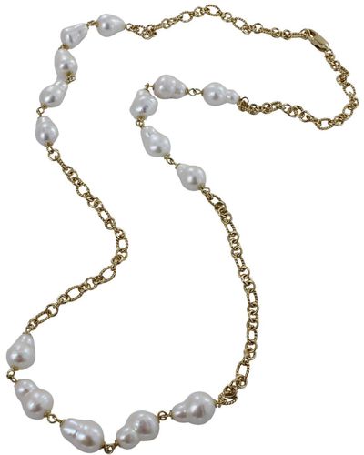 Reeves & Reeves Elegant Chain Necklace With White Pearls - Metallic