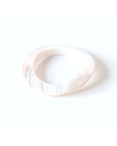 LIKHÂ Mother-of-pearl Bangle Pearl - White