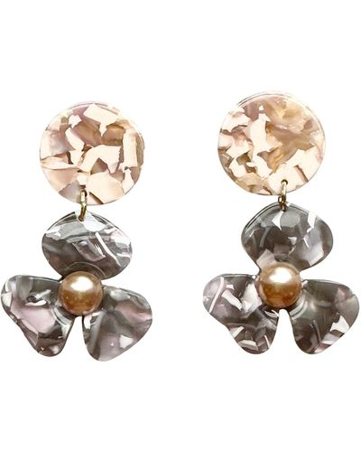 CLOSET REHAB Neutrals / Pearl Water Poppy Drop Earrings In Glass Half Full - Metallic