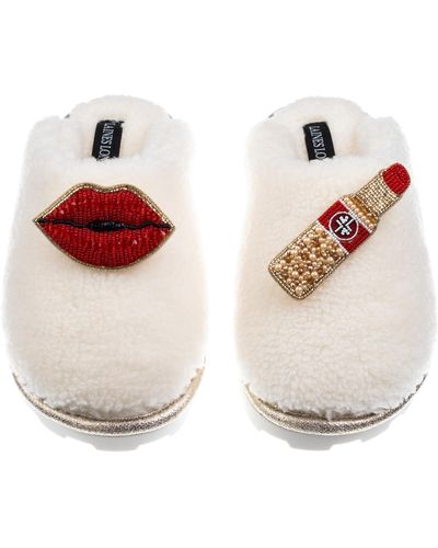 Laines London Teddy Closed Toe Slippers With Red Lipstick & Lips Brooches - White