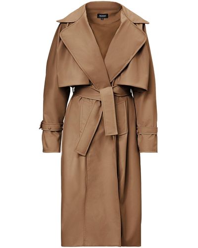BLUZAT Neutrals Camel Leather Raglan Sleeve Trench Coat With Belt - Brown