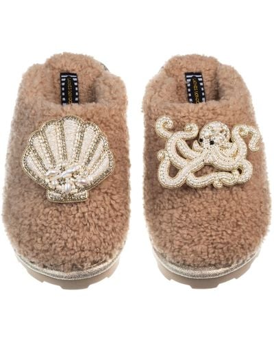 Laines London Teddy Closed Toe Slippers With Pearl Beaded Octopus & Shell Brooches - Natural
