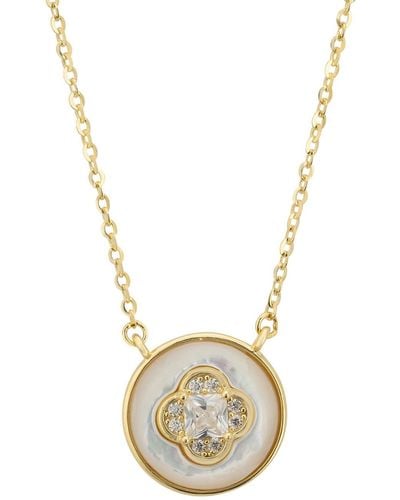 LÁTELITA London Lucky Charm Clover Flower Mother Of Pearl Pendant Necklace Gold - Metallic