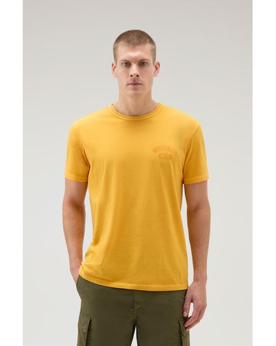 Woolrich Garment-dyed T-shirt In Pure Cotton - Yellow