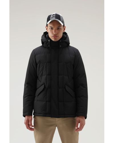 stikstof bezorgdheid theorie Woolrich Down and padded jackets for Men | Online Sale up to 50% off | Lyst
