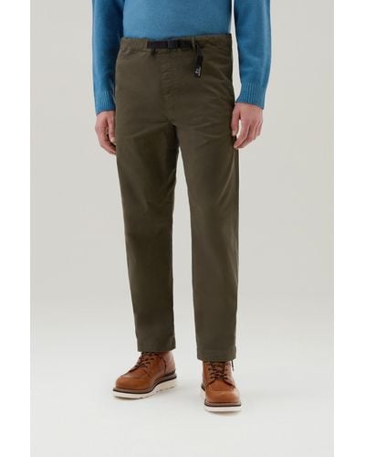 Woolrich Garment-dyed Chino Pants In Stretch Cotton Twill - Green
