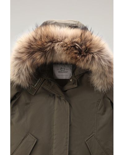 Woolrich Arctic parka corto in ramar cloth con pelliccia removibile verde