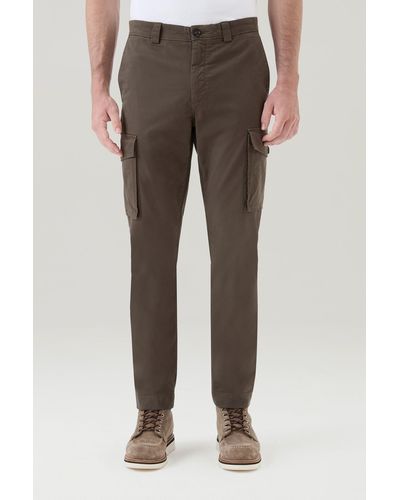 Woolrich Garment-dyed Cargo Pants In Stretch Cotton Twill - Gray
