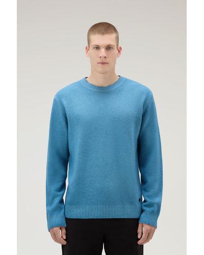 Woolrich Garment-dyed Crewneck In Pure Virgin Wool - Blue