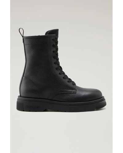 Woolrich New City Boots In Tumbled Leather - Black