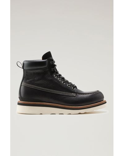 Woolrich Moc Toe Boots - Black