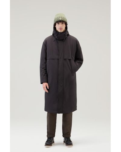 Woolrich Long Coat In Stretch Nylon With Detachable Hood - Black
