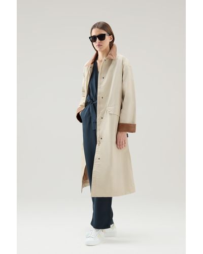 Woolrich Waxed Trench Coat In Cotton Nylon Blend With Pointed Collar - Natural