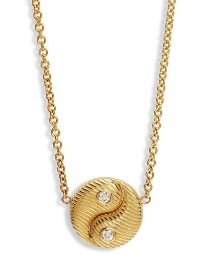 Retrouvai Mini All Gold Yin Yang Diamond Pendant Yellow Gold Necklace - Metallic