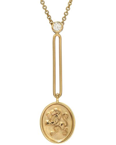 Retrouvai Lion Fantasy Signet Yellow Gold Pendant Necklace - Metallic