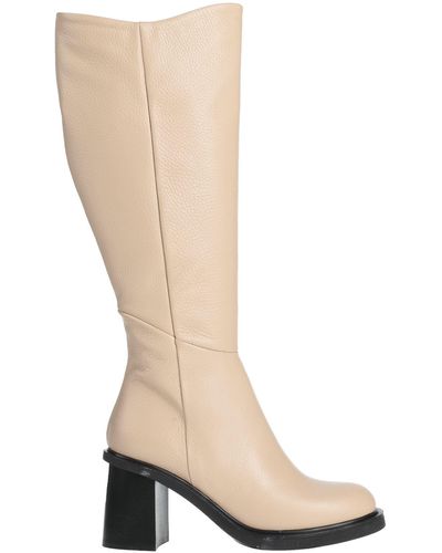 Janet & Janet Boot - White