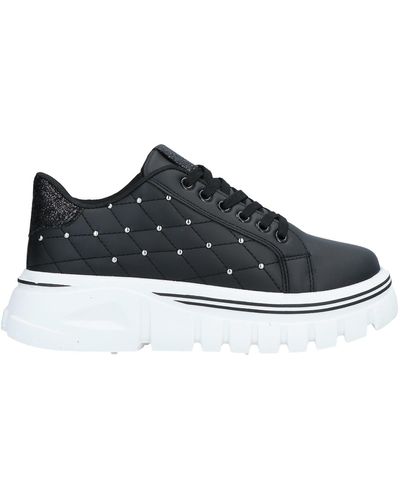 Sexy Woman Trainers - Black