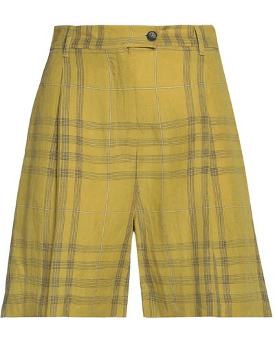 Tela Shorts & Bermuda Shorts - Yellow