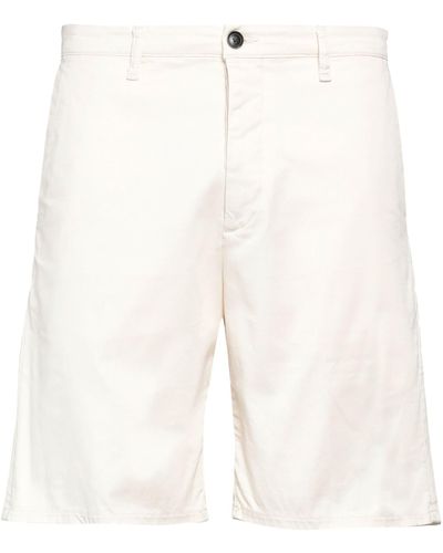 Haikure Shorts & Bermuda Shorts - White